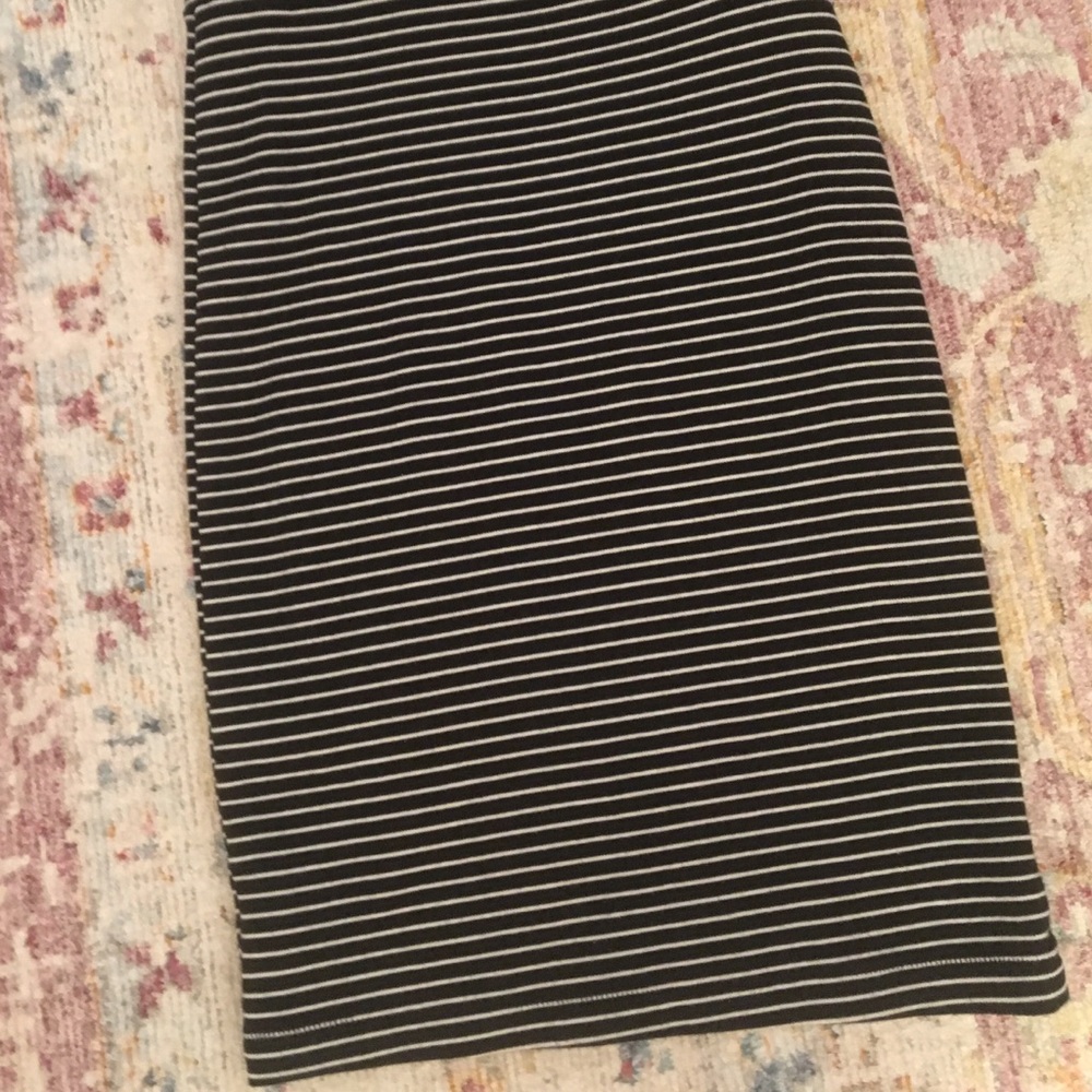 American Apparel Pencil Skirt